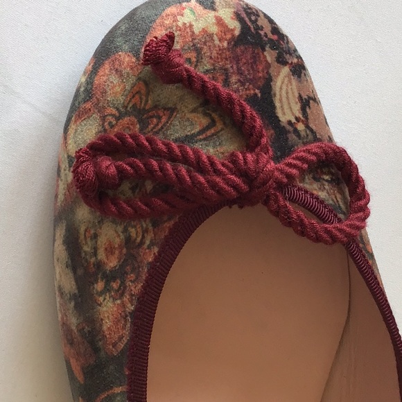 $125.00 for this gorgeous pair of Ballerinas - Picture 3 of 6